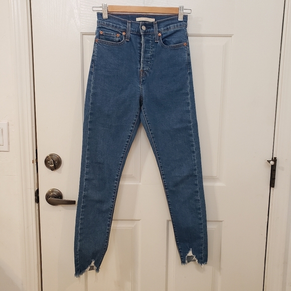 Levi's Wedgie Skinny size 24 - Picture 1 of 10